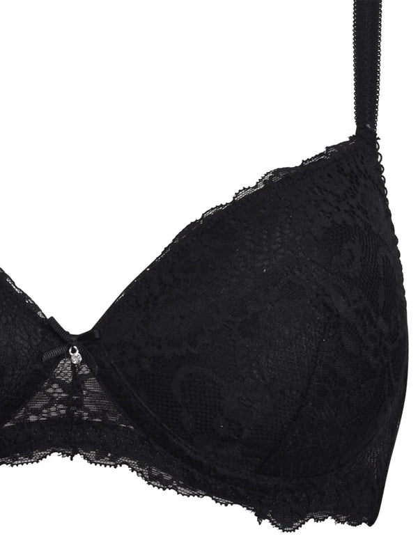 Reggiseno preformato senza ferretto e coppe imbottite in pizzo