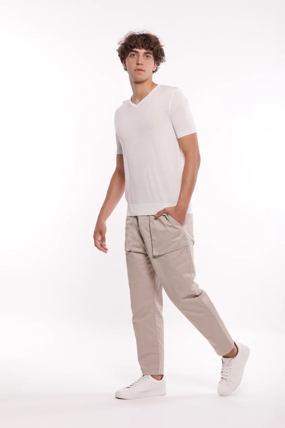 Pantaloni CON TASCONE IN GABARDINA