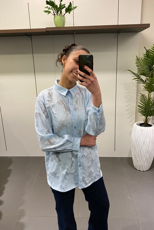 CAMICIA VELATA CON FIORI