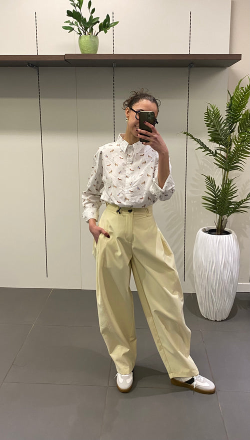 Pantalone ovetto con pences