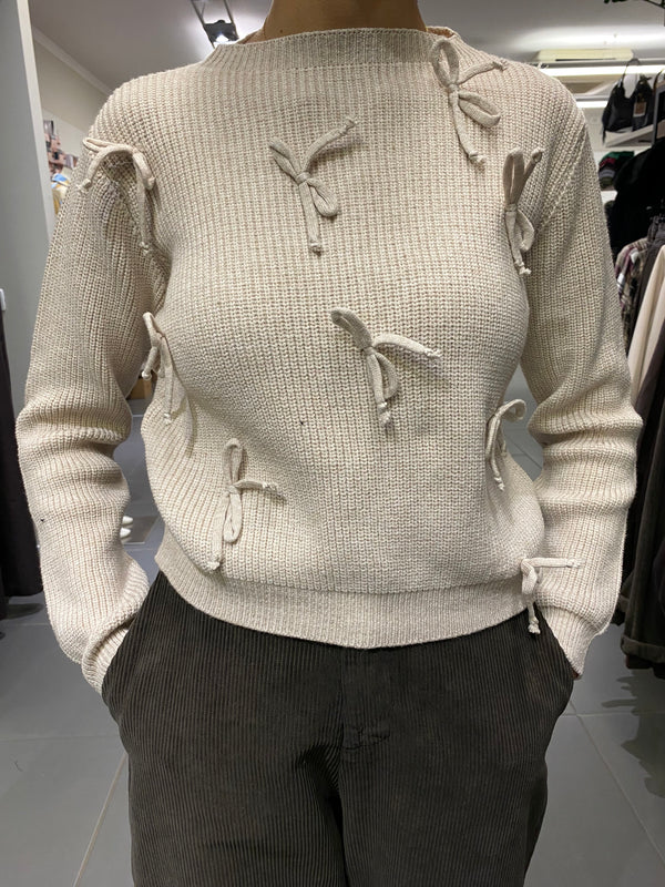 MAGLIONCINO CON FIOCCHI