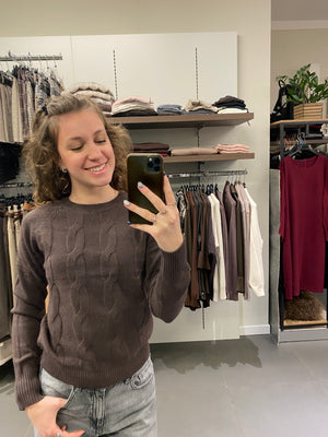 MAGLIONCINO CON LAVORAZIONE