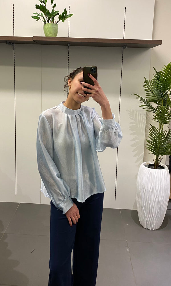 CAMICIA CON BOTTONCINI