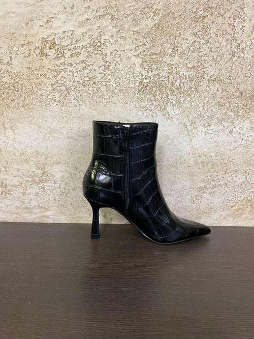 Ankle boots FILIPPA art.D238