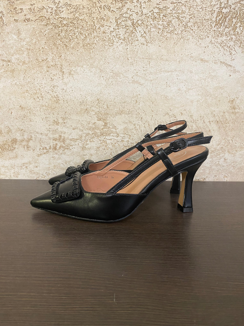 DÉCOLLETÉ NERA