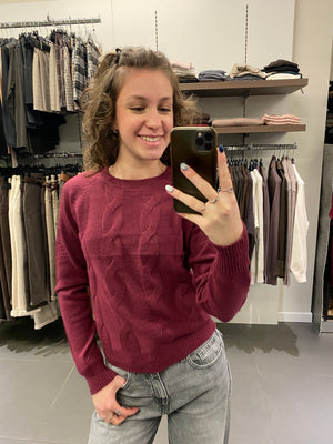 MAGLIONCINO CON LAVORAZIONE