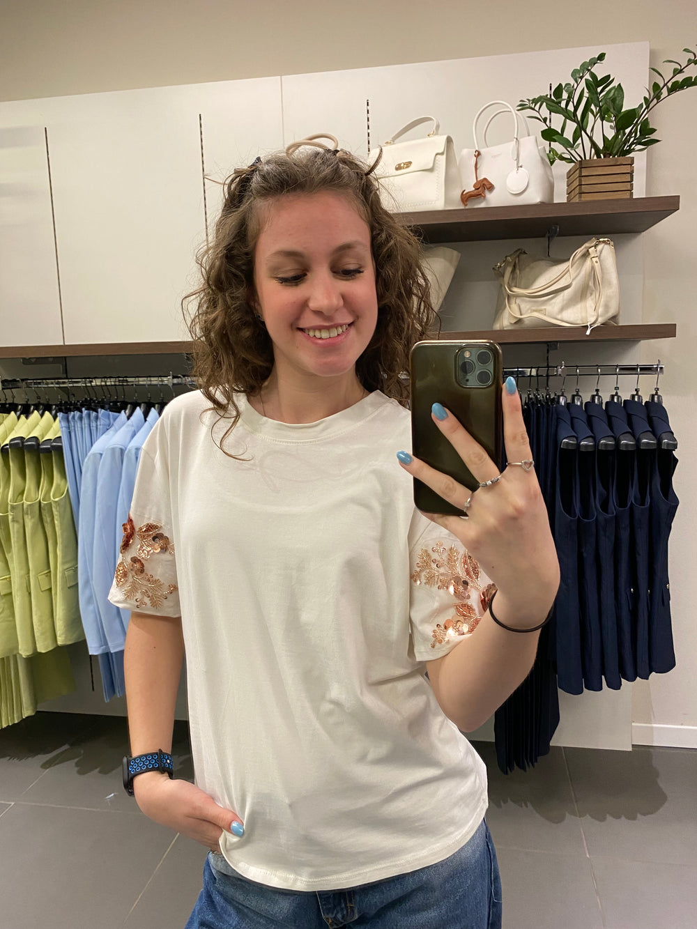 T-shirt RICAMI PAILLETTES