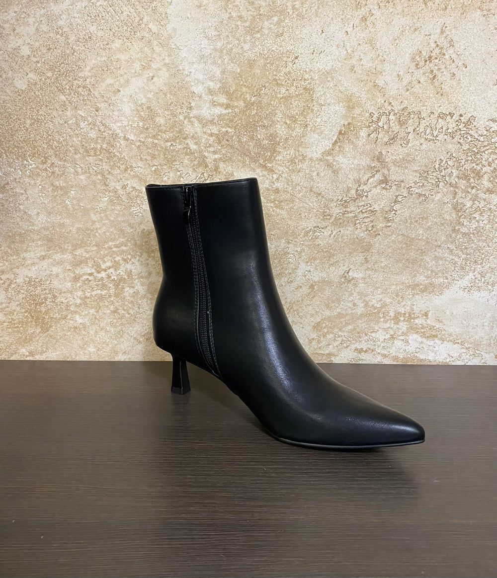 STIVALETTO CON TACCO marrone