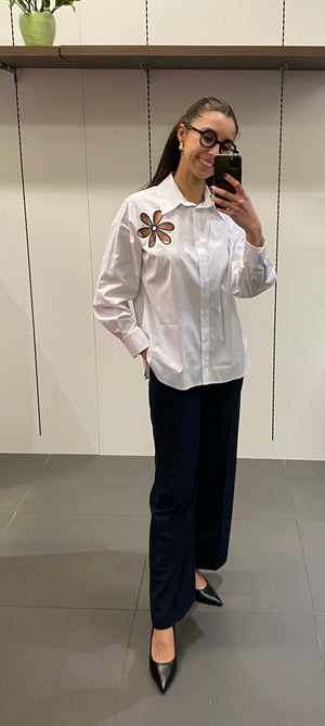 CAMICIA CON RICAMO FIORE
