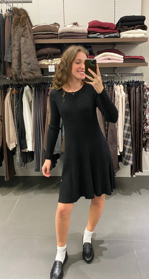 ABITO SVASATO A COSTINA