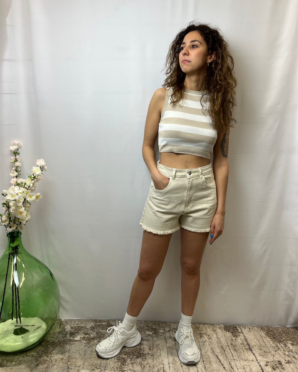 SHORTS IN JEANS