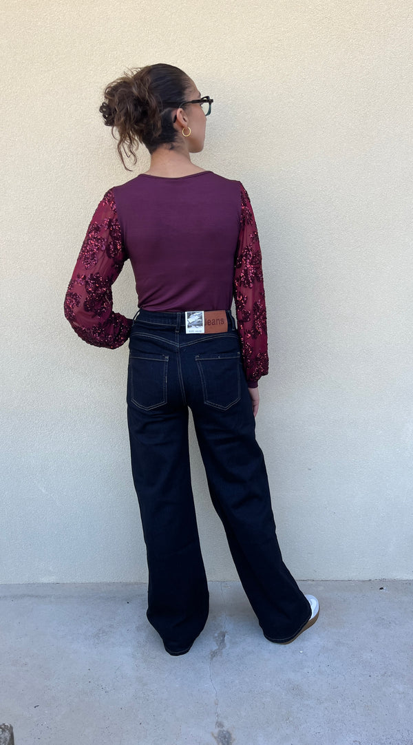 MAGLIA con manica ricamo