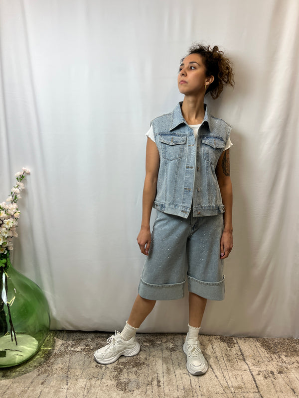 BERMUDA JEANS