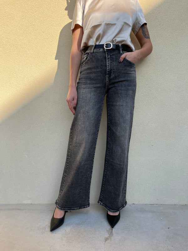 JEANS A PALAZZO SABBIATO